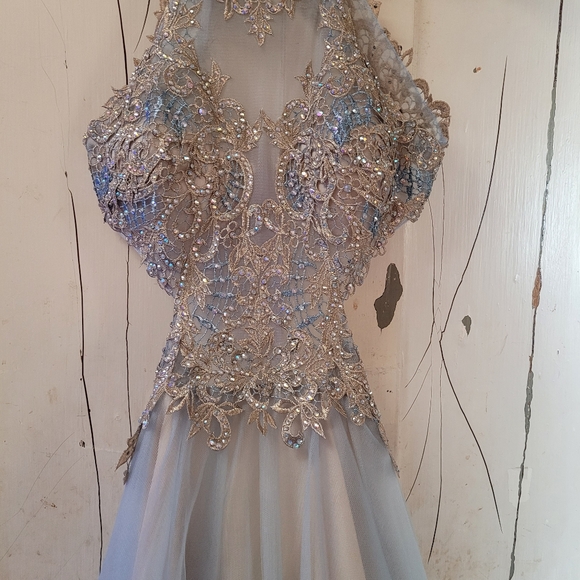 Women's size 0 formal gown - Picture 3 of 6